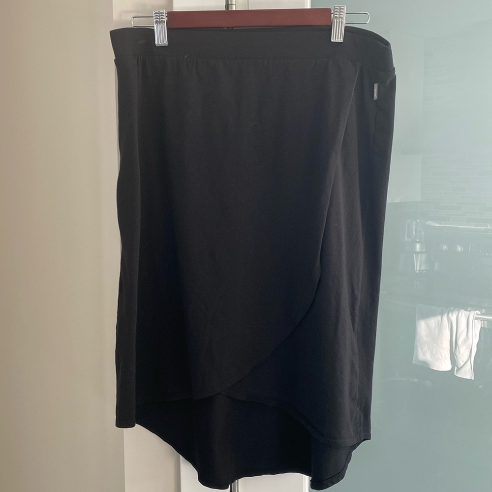2/$20
Eddie Bauer skirt - size 9